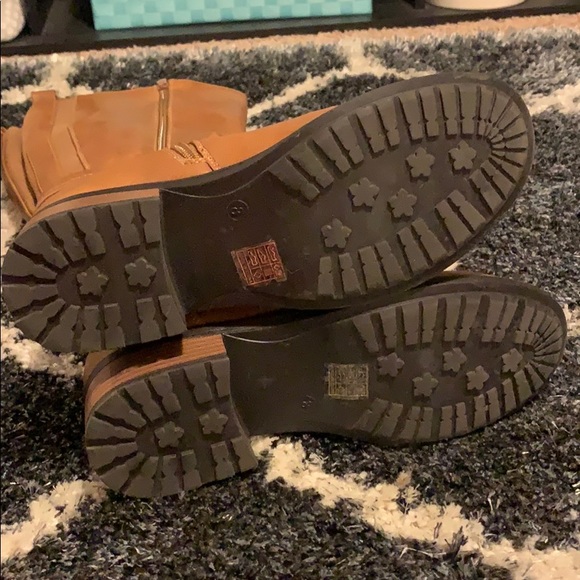 New brown knee high boots - Picture 6 of 6